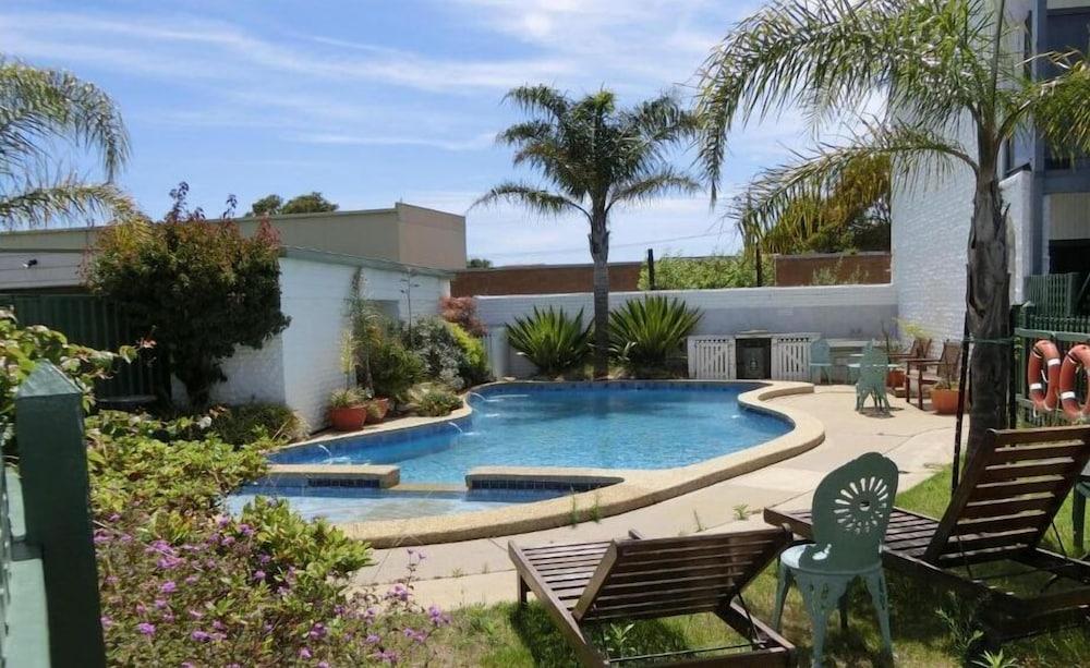 Banjo Paterson Motor Inn Lakes Entrance Dış mekan fotoğraf