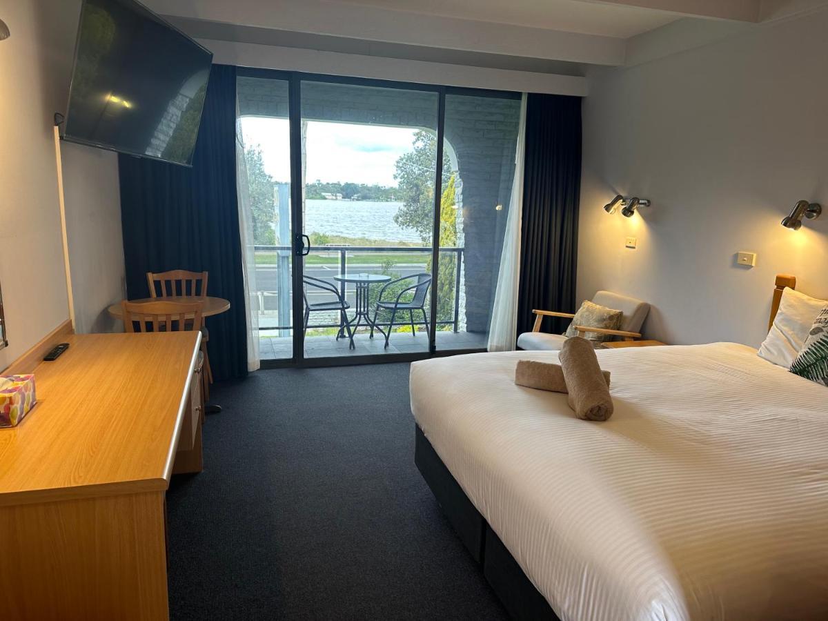 Banjo Paterson Motor Inn Lakes Entrance Dış mekan fotoğraf